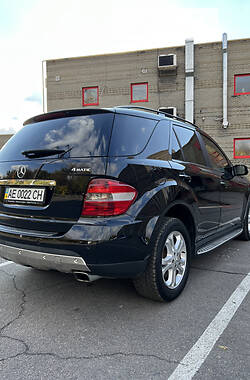 Внедорожник / Кроссовер Mercedes-Benz M-Class 2007 в Днепре