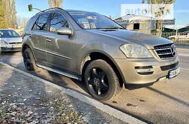 Позашляховик / Кросовер Mercedes-Benz M-Class 2008 в Києві