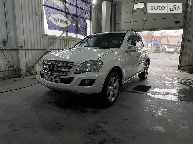 Позашляховик / Кросовер Mercedes-Benz M-Class 2010 в Тернополі фото 3 Позашляховик / Кросовер Mercedes-Benz M-Class 2010 в Тернополі