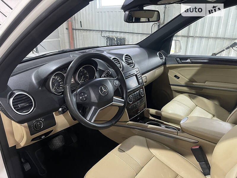 Позашляховик / Кросовер Mercedes-Benz M-Class 2010 в Тернополі фото 10 Позашляховик / Кросовер Mercedes-Benz M-Class 2010 в Тернополі