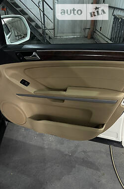 Внедорожник / Кроссовер Mercedes-Benz M-Class 2010 в 