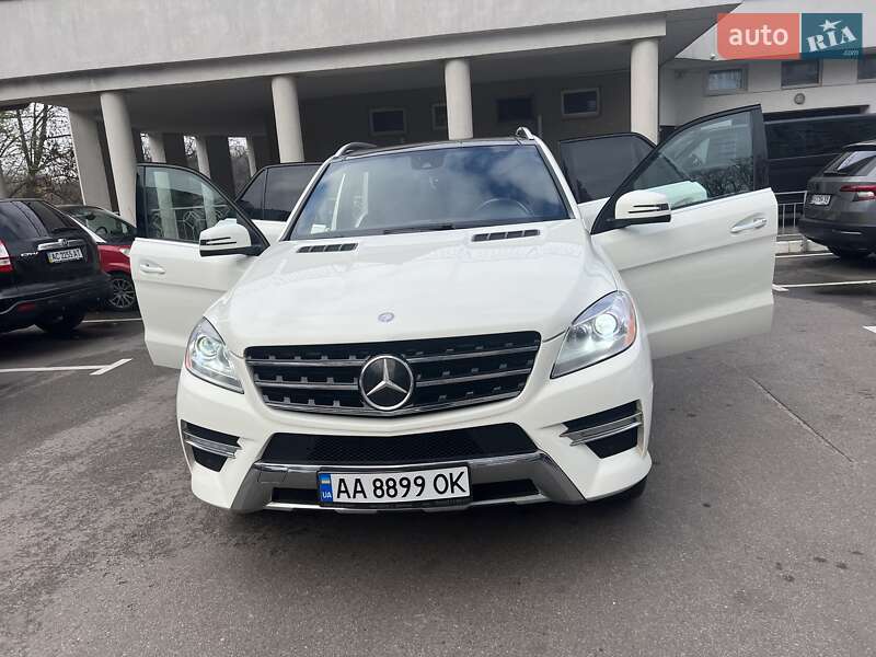 Внедорожник / Кроссовер Mercedes-Benz M-Class 2012 в Киеве