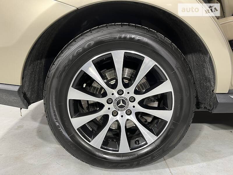 Внедорожник / Кроссовер Mercedes-Benz M-Class 2012 в Киеве