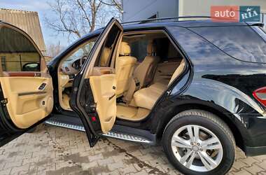 Внедорожник / Кроссовер Mercedes-Benz M-Class 2008 в Черновцах