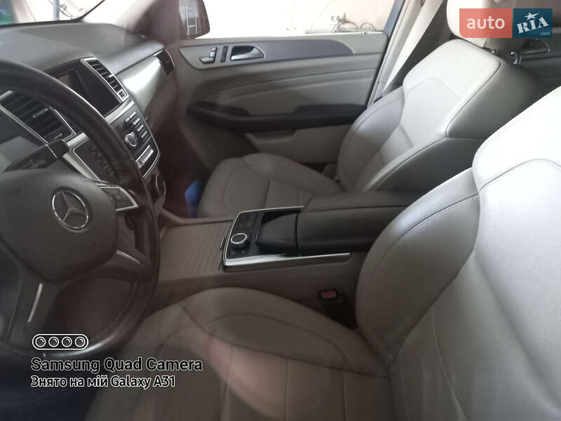 Внедорожник / Кроссовер Mercedes-Benz M-Class 2011 в Умани