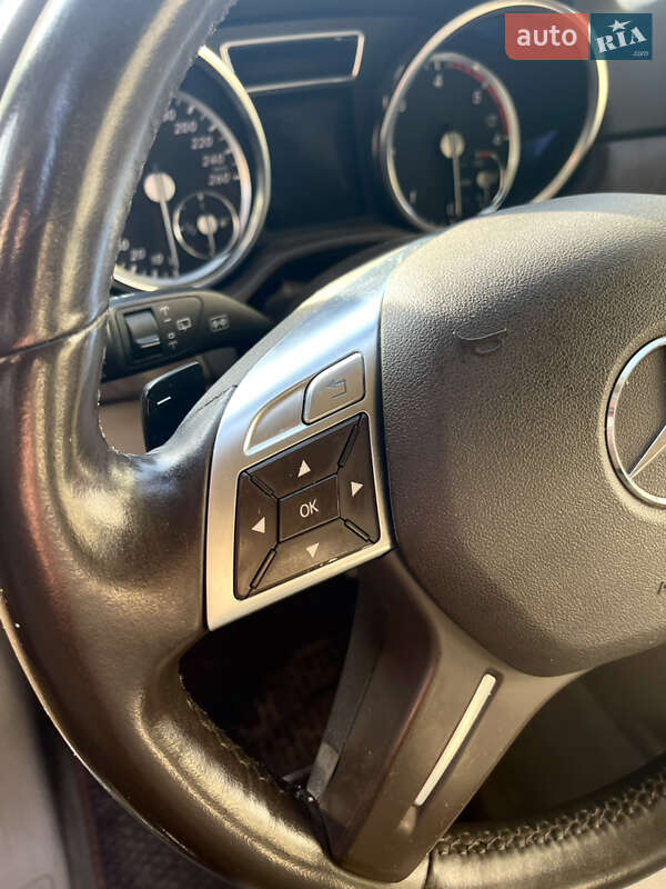 Внедорожник / Кроссовер Mercedes-Benz M-Class 2012 в Хмельнике