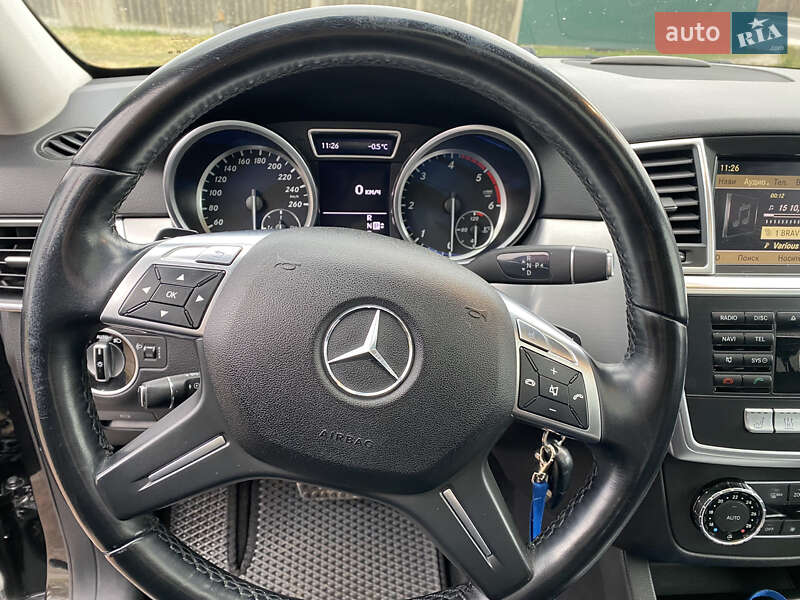 Внедорожник / Кроссовер Mercedes-Benz M-Class 2011 в Владимире