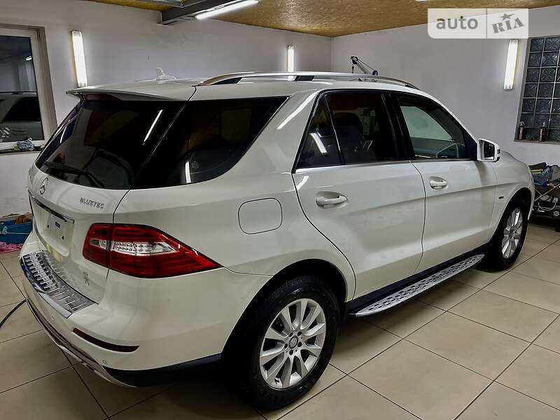 Внедорожник / Кроссовер Mercedes-Benz M-Class 2012 в Тячеве