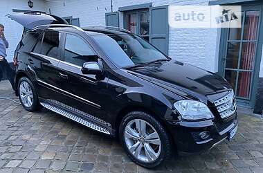 Внедорожник / Кроссовер Mercedes-Benz M-Class 2010 в 