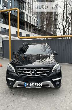 Внедорожник / Кроссовер Mercedes-Benz M-Class 2013 в Днепре