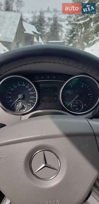 Внедорожник / Кроссовер Mercedes-Benz M-Class 2006 в Буковеле