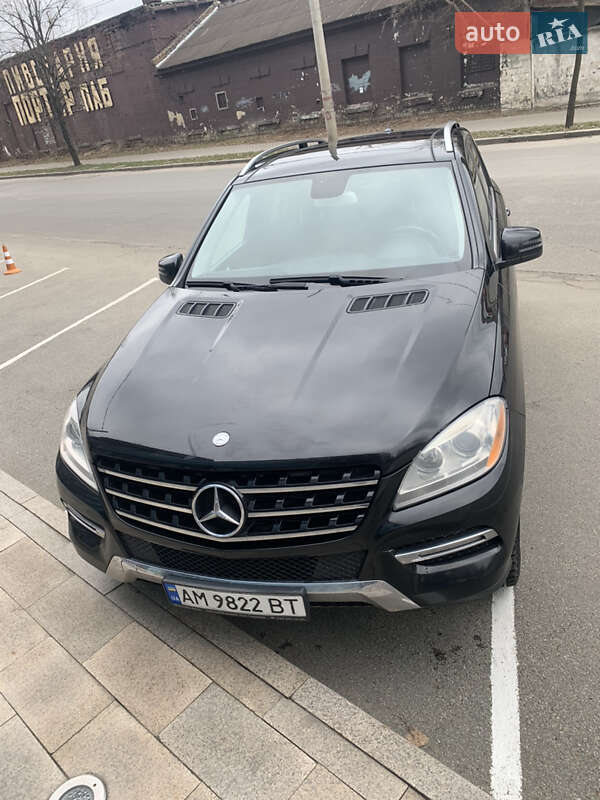 Mercedes-Benz M-Class 2012