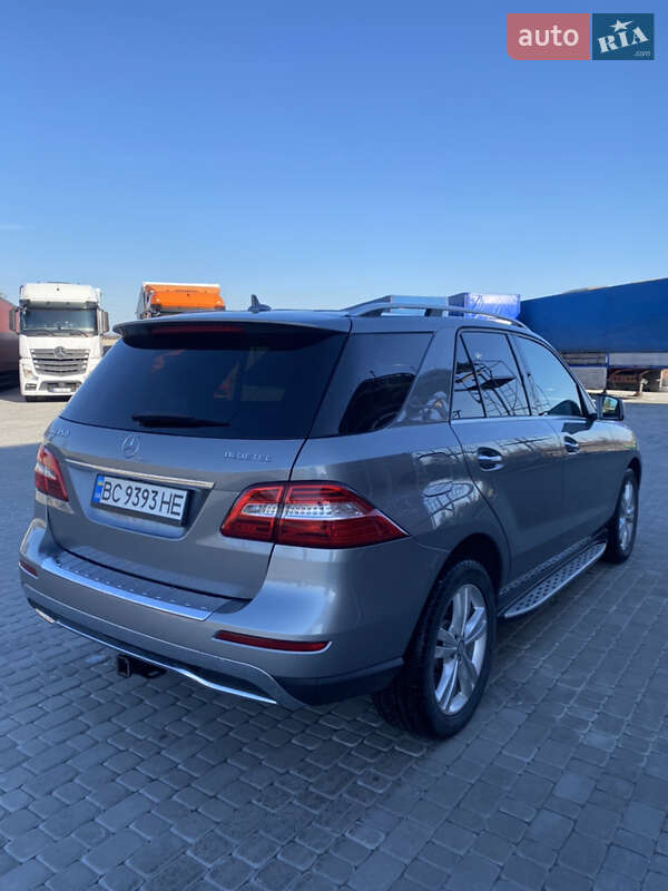 Позашляховик / Кросовер Mercedes-Benz M-Class 2014 в Львові