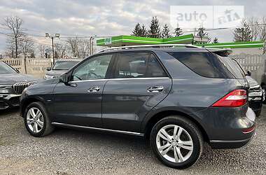 Внедорожник / Кроссовер Mercedes-Benz M-Class 2012 в 