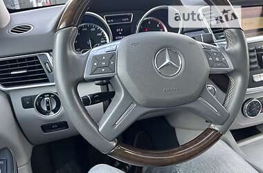 Внедорожник / Кроссовер Mercedes-Benz M-Class 2012 в 