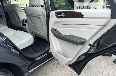 Внедорожник / Кроссовер Mercedes-Benz M-Class 2012 в 