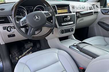 Внедорожник / Кроссовер Mercedes-Benz M-Class 2012 в 