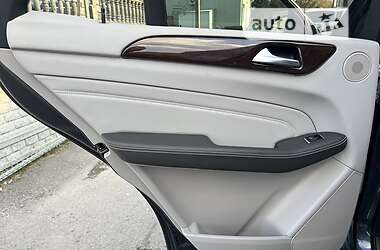 Внедорожник / Кроссовер Mercedes-Benz M-Class 2012 в 