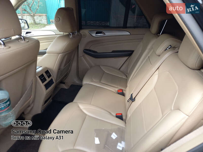 Внедорожник / Кроссовер Mercedes-Benz M-Class 2011 в Умани