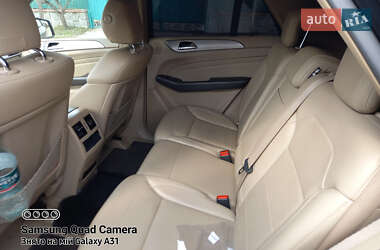 Внедорожник / Кроссовер Mercedes-Benz M-Class 2011 в 