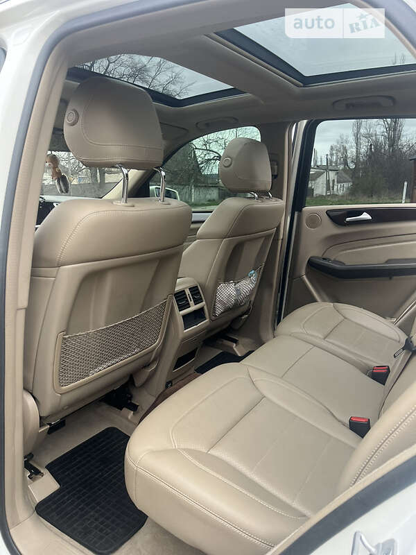 Позашляховик / Кросовер Mercedes-Benz M-Class 2013 в Звенигородці