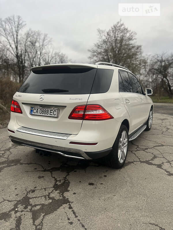 Позашляховик / Кросовер Mercedes-Benz M-Class 2013 в Звенигородці