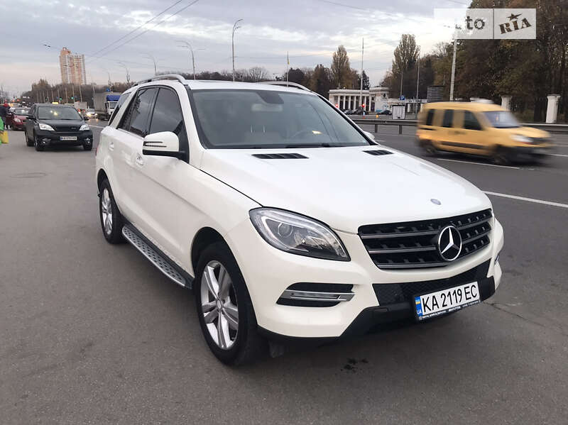 Внедорожник / Кроссовер Mercedes-Benz M-Class 2012 в Киеве