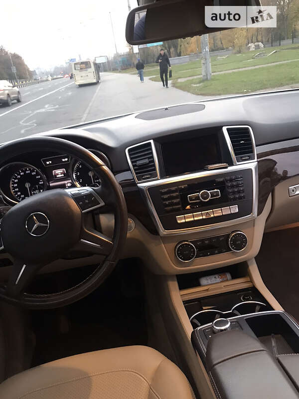 Внедорожник / Кроссовер Mercedes-Benz M-Class 2012 в Киеве