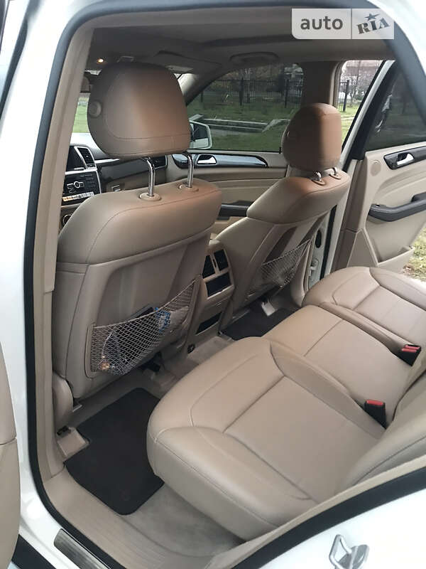 Внедорожник / Кроссовер Mercedes-Benz M-Class 2012 в Киеве