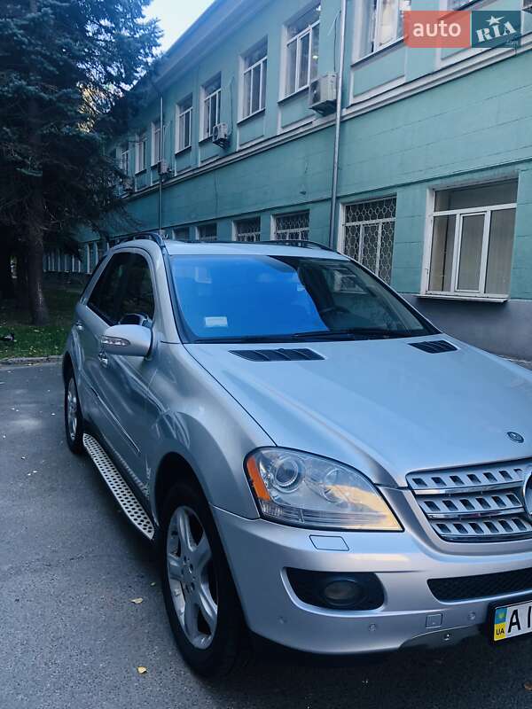 Внедорожник / Кроссовер Mercedes-Benz M-Class 2008 в Киеве