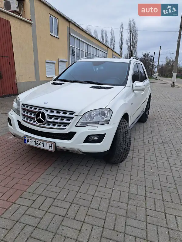 Mercedes-Benz M-Class