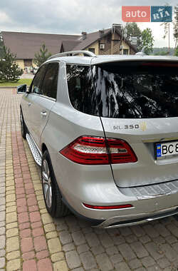 Внедорожник / Кроссовер Mercedes-Benz M-Class 2011 в 