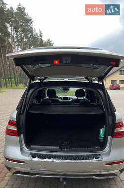 Внедорожник / Кроссовер Mercedes-Benz M-Class 2011 в 