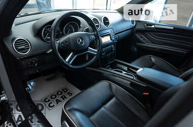 Позашляховик / Кросовер Mercedes-Benz M-Class 2011 в 