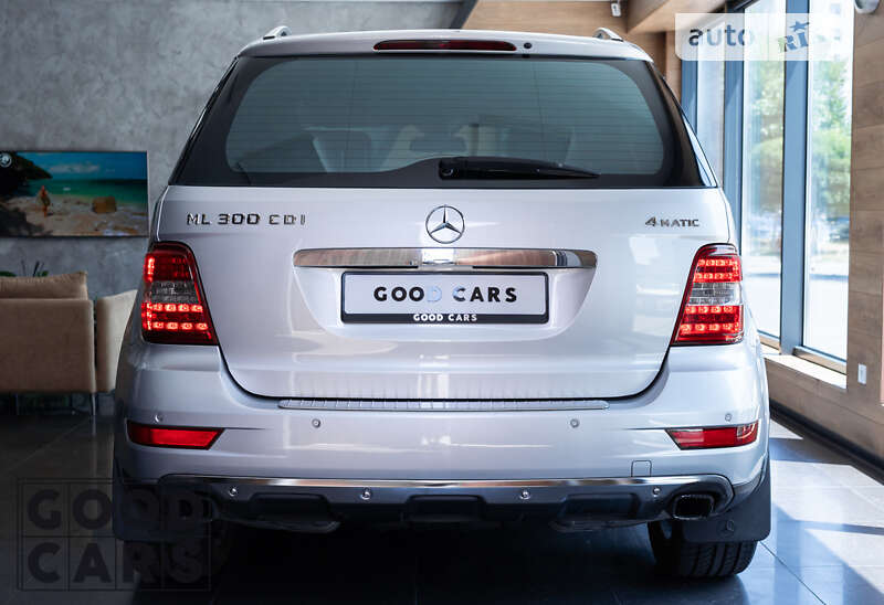 Внедорожник / Кроссовер Mercedes-Benz M-Class 2011 в Одессе фото 21 Внедорожник / Кроссовер Mercedes-Benz M-Class 2011 в Одессе