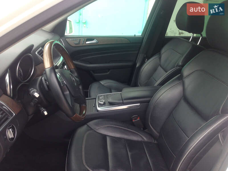 Позашляховик / Кросовер Mercedes-Benz M-Class 2012 в Ізмаїлі