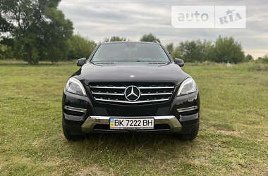 Внедорожник / Кроссовер Mercedes-Benz M-Class 2013 в Костополе