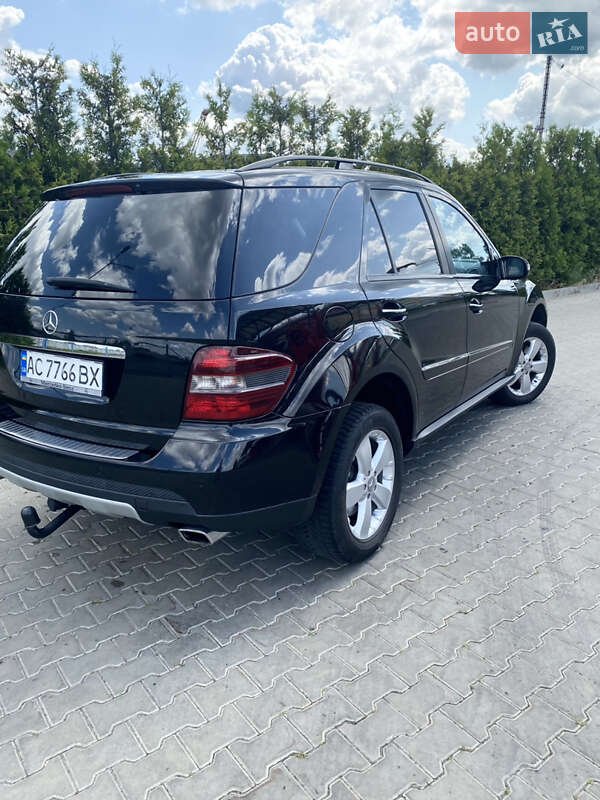Внедорожник / Кроссовер Mercedes-Benz M-Class 2008 в Луцке