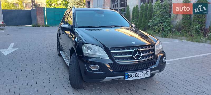Mercedes-Benz M-Class 2009