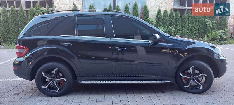 Внедорожник / Кроссовер Mercedes-Benz M-Class 2009 в Львове