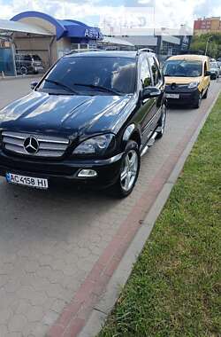 Внедорожник / Кроссовер Mercedes-Benz M-Class 2004 в Ровно