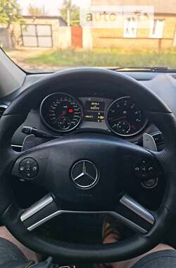 Внедорожник / Кроссовер Mercedes-Benz M-Class 2010 в Чугуеве