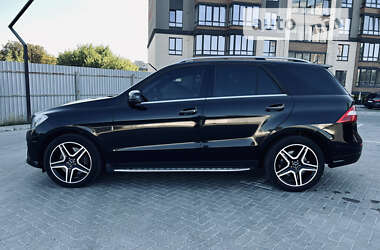 Внедорожник / Кроссовер Mercedes-Benz M-Class 2013 в 