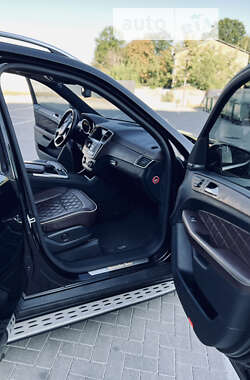 Внедорожник / Кроссовер Mercedes-Benz M-Class 2013 в 