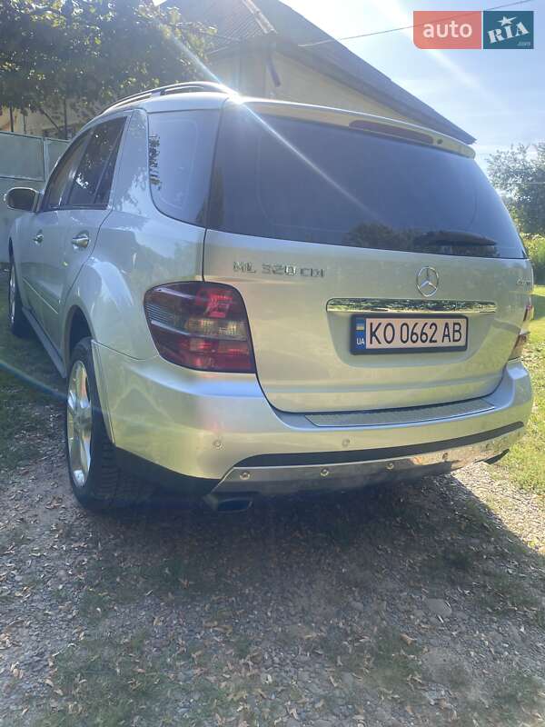 Внедорожник / Кроссовер Mercedes-Benz M-Class 2008 в Иршаве