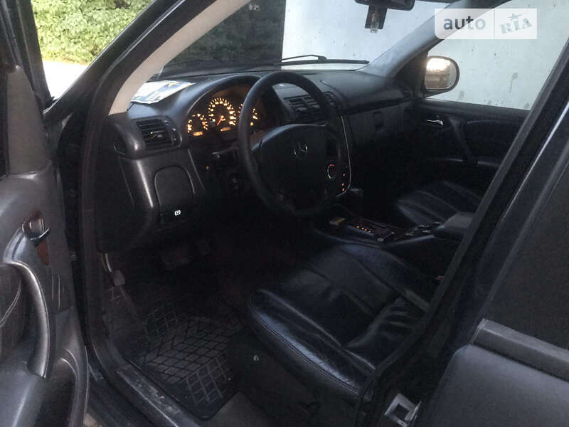 Позашляховик / Кросовер Mercedes-Benz M-Class 2001 в Бродах