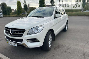 Внедорожник / Кроссовер Mercedes-Benz M-Class 2013 в Кривом Роге