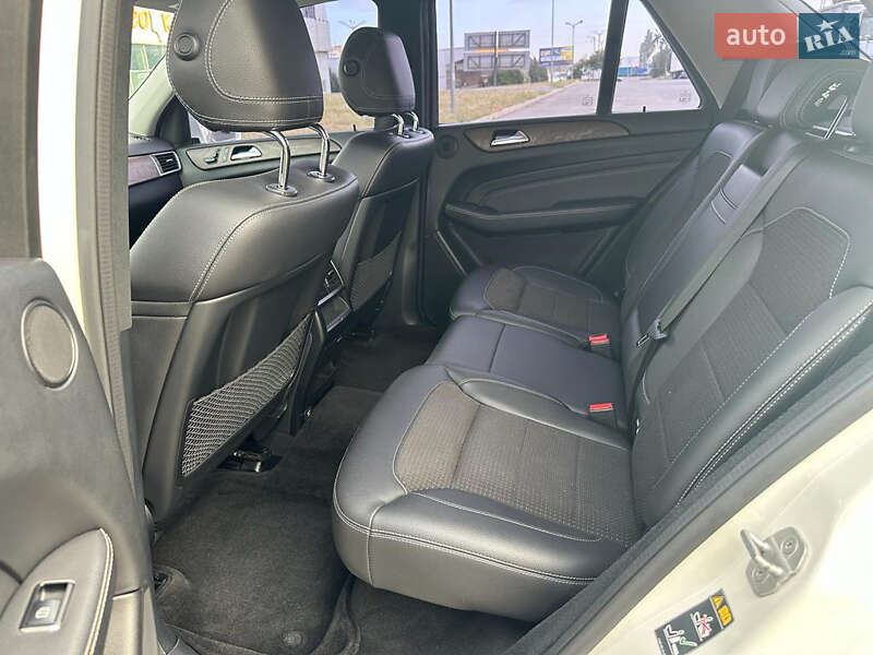 Внедорожник / Кроссовер Mercedes-Benz M-Class 2013 в Кривом Роге