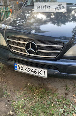 Внедорожник / Кроссовер Mercedes-Benz M-Class 1999 в 