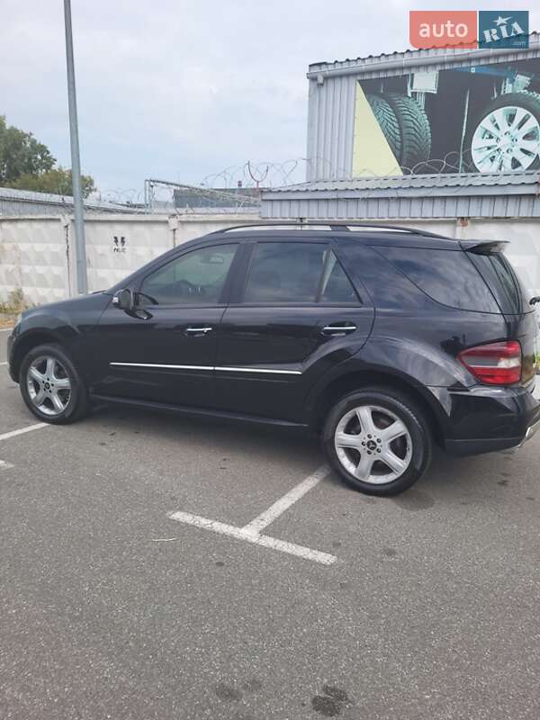 Позашляховик / Кросовер Mercedes-Benz M-Class 2007 в Києві